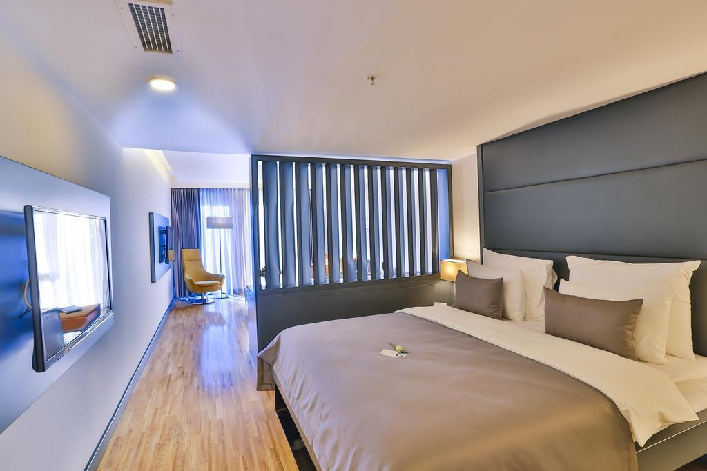 Superior Double Room,643826553:JPEG